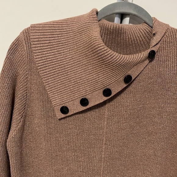 NWOT Sweater Dress Cowl Neck Buttons Pockets Blush, Size S/M - Picture 4 of 11